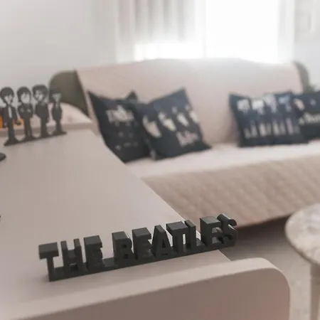 Casa Beatles Del Valle